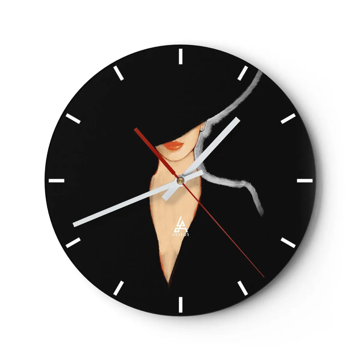 Nástenné hodiny - Portrét ženy v elegantnom klobúku na čiernom pozadí - 30x30cm - Elegancia a štýl - Moderná nástenná dekorácia do obývacej izby, kuchyne a spálne ARTTOR