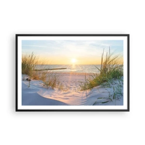 Plagát v čiernom ráme - Šumenie mora, spev vtákov, divoká pláž uprostred trávy… - 91x61 cm