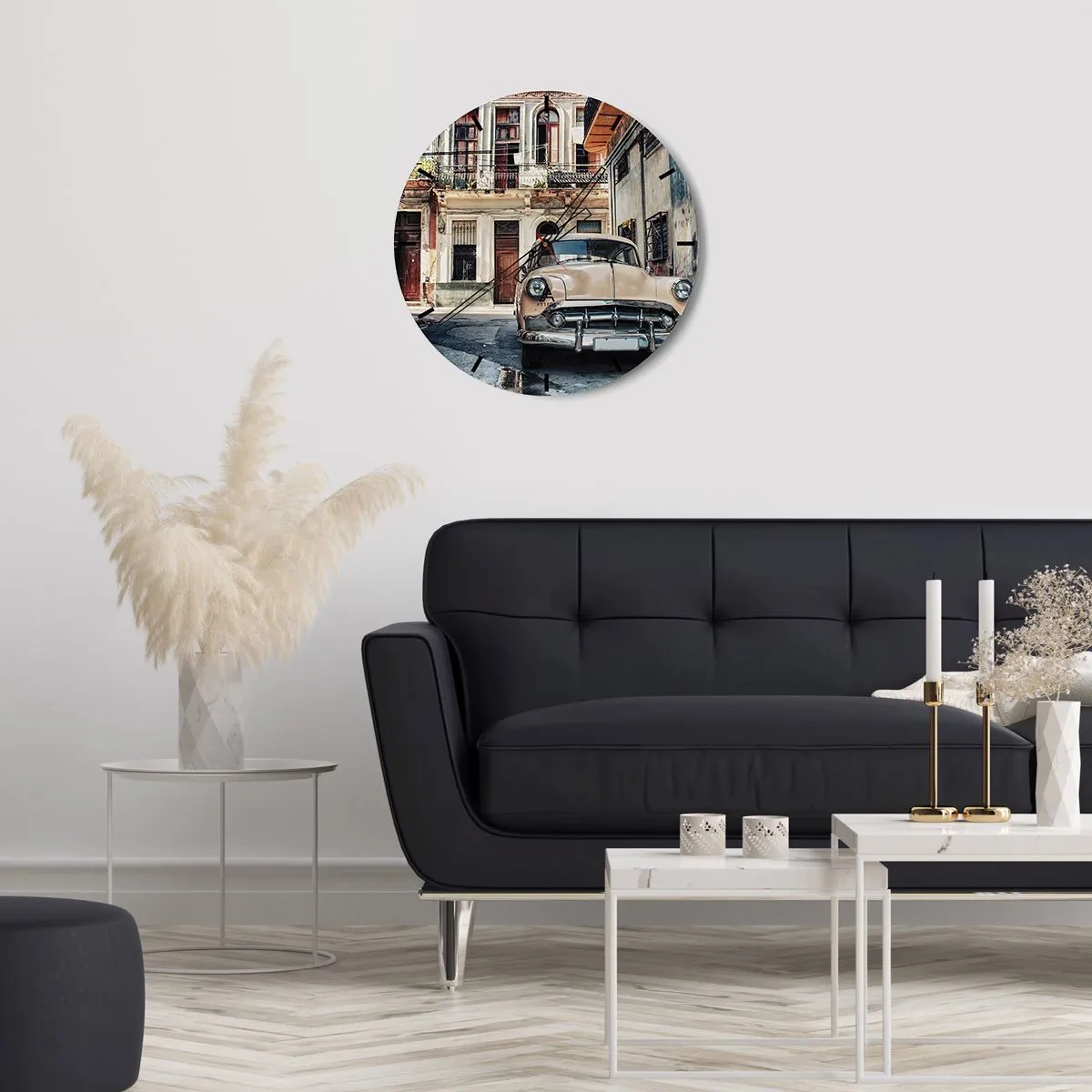 Nástenné hodiny - Retro auto na pozadí starej architektúry - 30x30cm - Siesta v Havane - Moderná nástenná dekorácia do obývacej izby, kuchyne a spálne ARTTOR