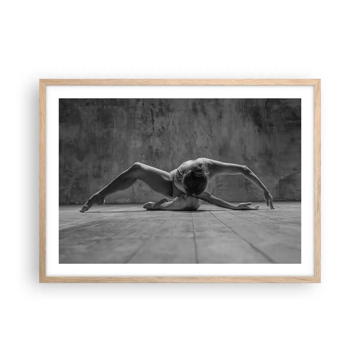 Plagát v ráme zo svetlého duba - Nájdená symetria - 70x50 cm