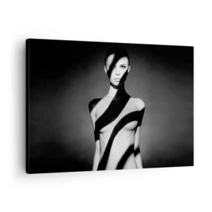 Obraz na plátne - Čiernobiely portrét ženy vo svetle a tieni - 70x50cm - V septembri aj v tieni - Moderná nástenná dekorácia do obývacej izby a spálne ARTTOR