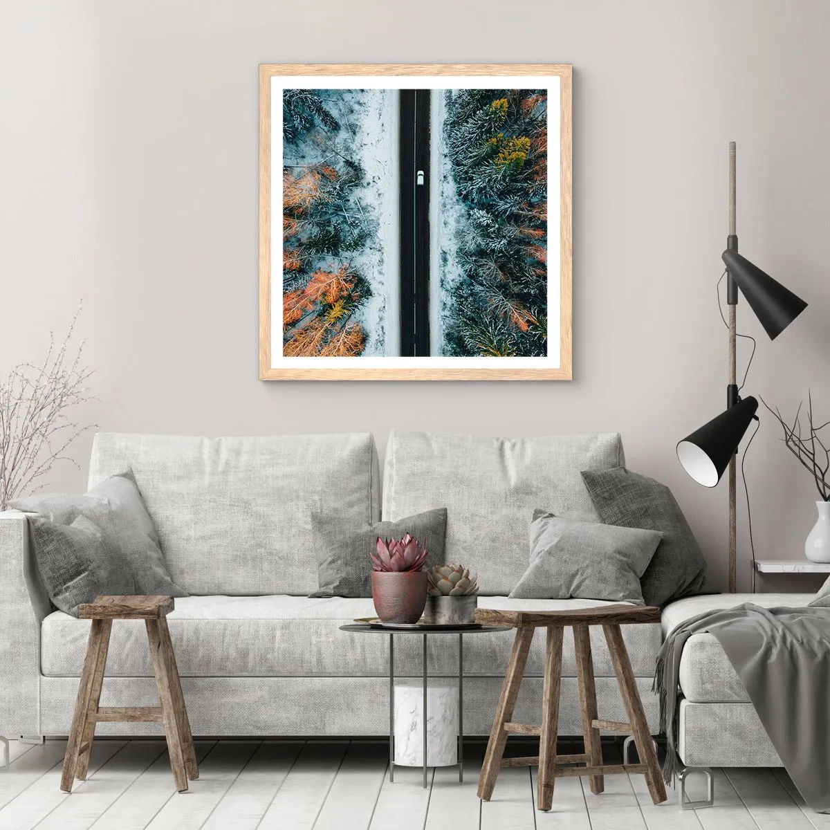 Plagát v ráme zo svetlého duba - Cez zimný les - 40x40 cm