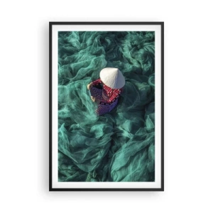 Plagát v čiernom ráme - V mori sietí - 61x91 cm