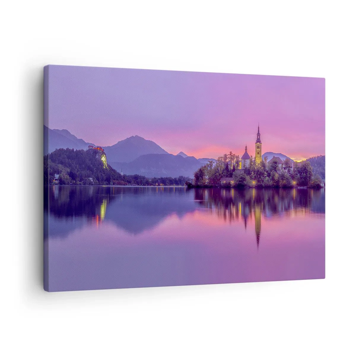 Obraz na plátne - Jazero s ostrovom a kostolom pri západe slnka - 70x50cm - Rozprávkový ostrov za súmraku - Moderná nástenná dekorácia do obývacej izby a spálne ARTTOR