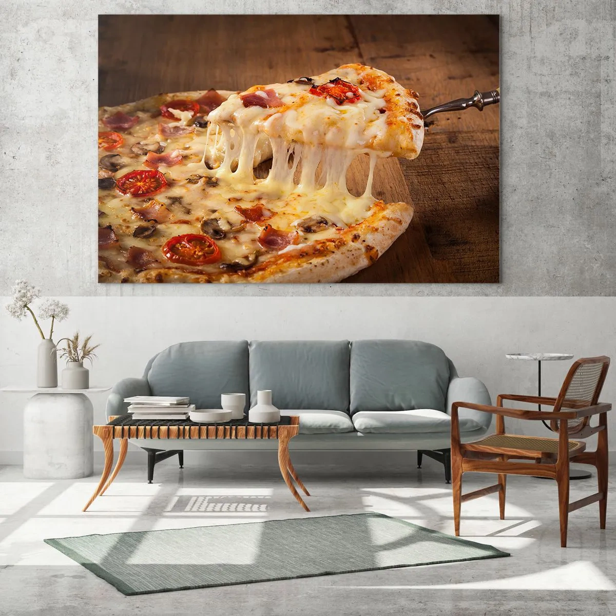 Obraz na skle - Pizza s vláknitým syrom, paradajkami a šunkou na drevenom pozadí - 70x50cm - Veľdielo talianskeho umenia - Moderná nástenná dekorácia do obývacej izby a spálne ARTTOR