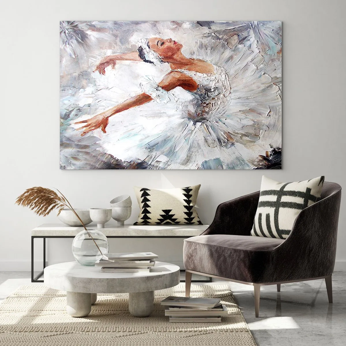 Obraz na skle - Baletka v bielom oblečení v dynamickej póze - 70x50cm - Jemná a ľahká ako tyl - Moderná nástenná dekorácia do obývacej izby a spálne ARTTOR