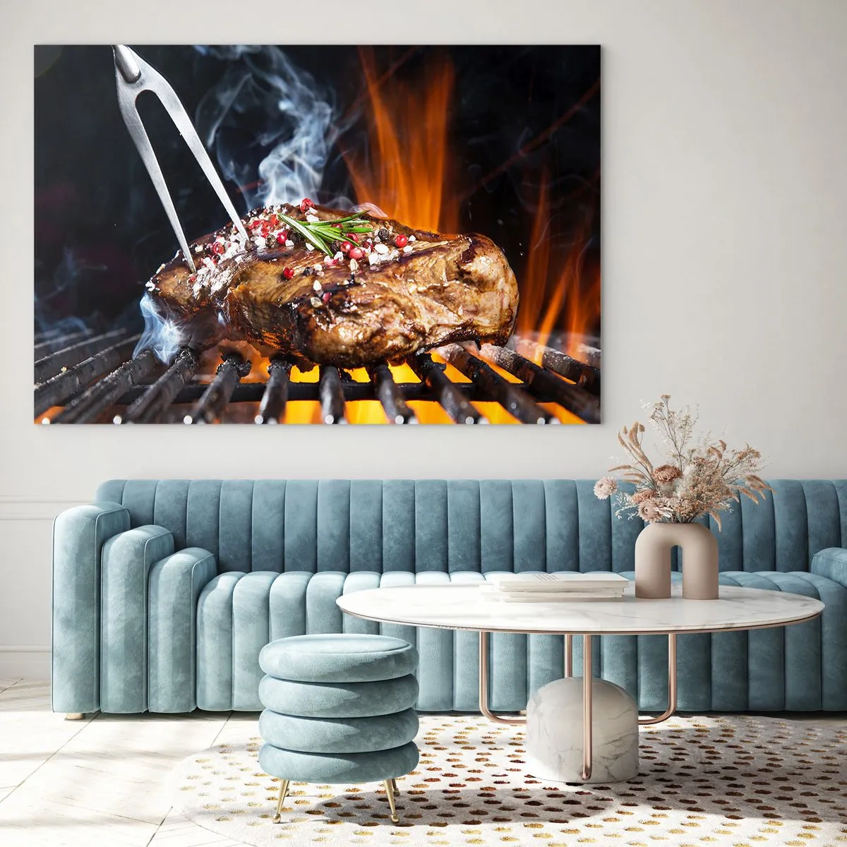 Obraz na skle - Grilovaný steak s korením na grile - 70x50cm - Šťavnaté a voňavé - Moderná nástenná dekorácia do obývacej izby a spálne ARTTOR