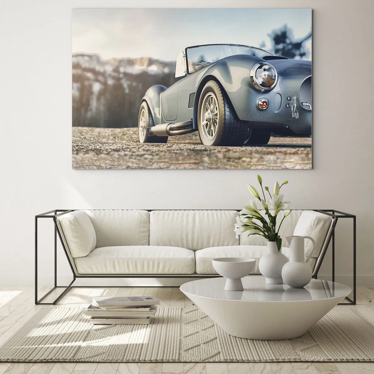 Obraz na skle - Športové auto s horami v pozadí - 70x50cm - Pretože na štýle záleží - Moderná nástenná dekorácia do obývacej izby a spálne ARTTOR