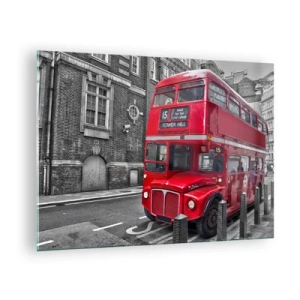 Obraz na skle - Červený londýnsky autobus na čiernobielom pozadí ulice - 70x50cm - Vždy rovnaký - Moderná nástenná dekorácia do obývacej izby a spálne ARTTOR