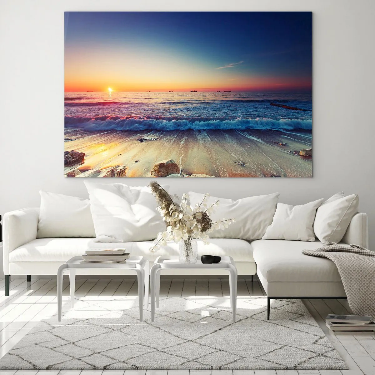 Obraz na skle - Západ slnka nad plážou s jemnými vlnami a pokojným morom - 70x50cm - Čo je za obzorom? - Moderná nástenná dekorácia do obývacej izby a spálne ARTTOR