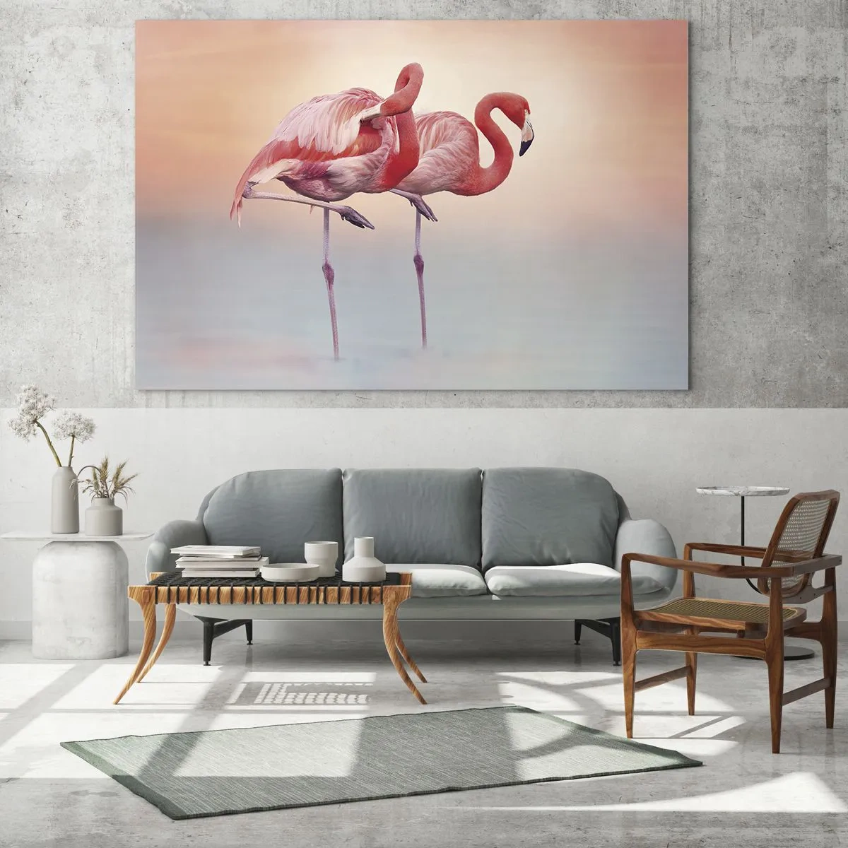 Obraz na skle - Dva plameniaky stojace vo vode s pastelovým pozadím západu slnka - 70x50cm - Vo farbe zapadajúceho slnka - Moderná nástenná dekorácia do obývacej izby a spálne ARTTOR