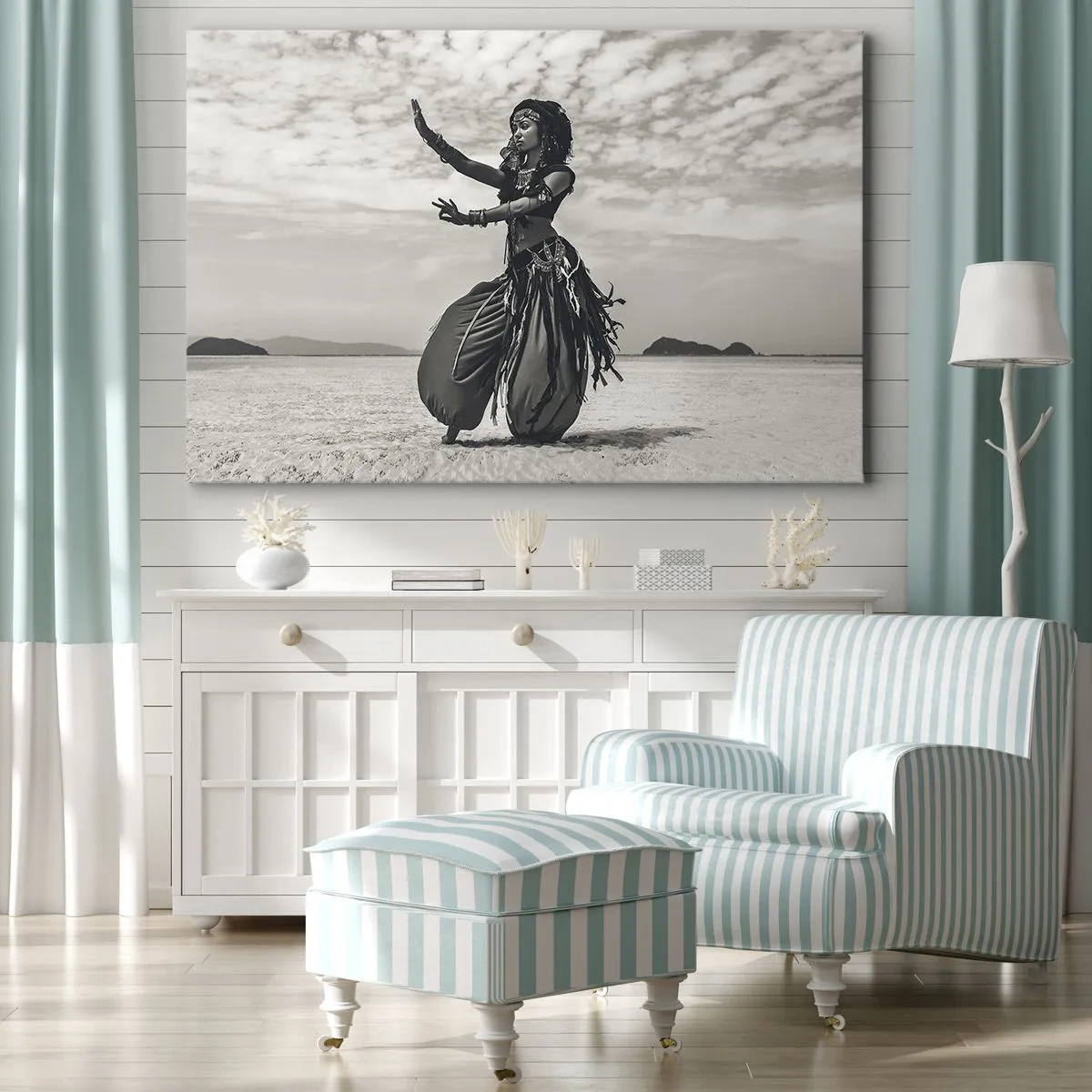 Obraz na plátne - Exotická tanečnica na púštnom pozadí - 70x50cm - Tanec južných ostrovov - Moderná nástenná dekorácia do obývacej izby a spálne ARTTOR