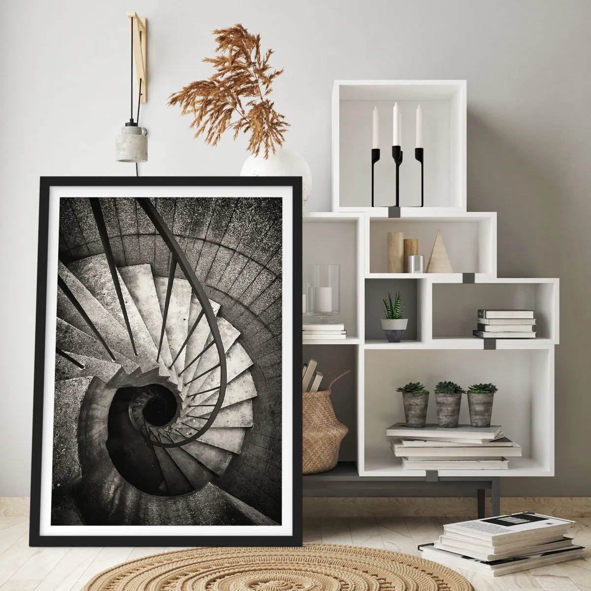 Plagát v čiernom ráme - Čiernobiela fotografia točitého schodiska zhora - 50x70cm - Hore po schodoch, dole po schodoch - Moderná nástenná dekorácia do obývacej izby a spálne ARTTOR