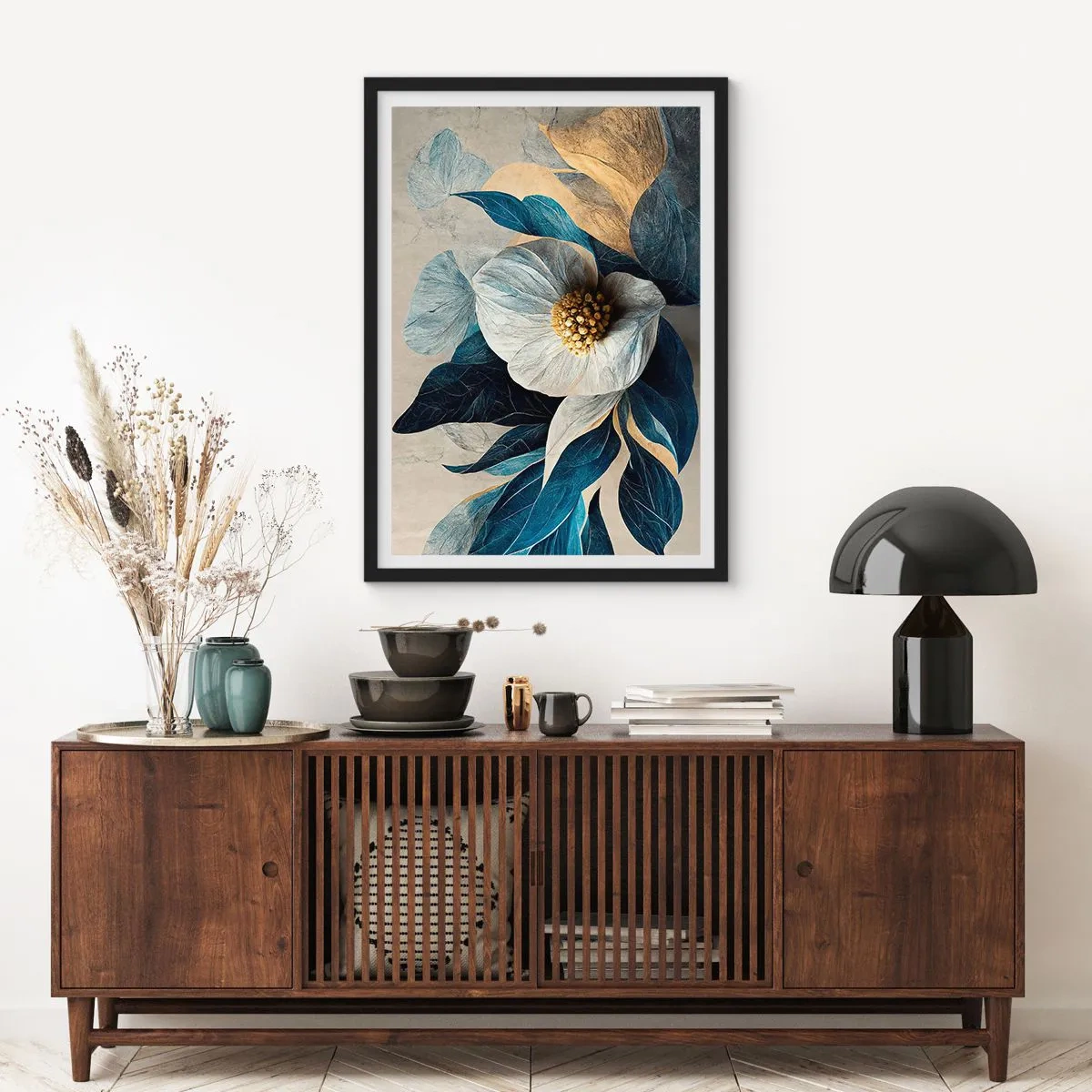 Plagát v čiernom ráme - Elegantný kvet v odtieňoch tmavomodrej a zlatej - 50x70cm - Má zlaté srdce - Moderná nástenná dekorácia do obývacej izby a spálne ARTTOR