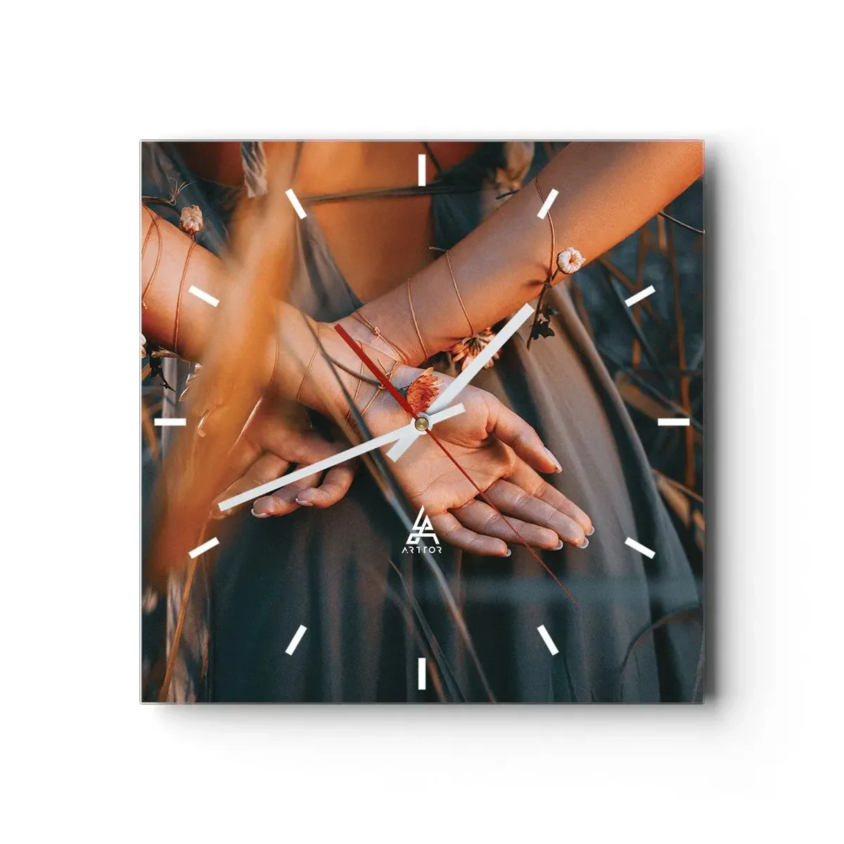 Nástenné hodiny - Prepojená s prírodou - 40x40 cm