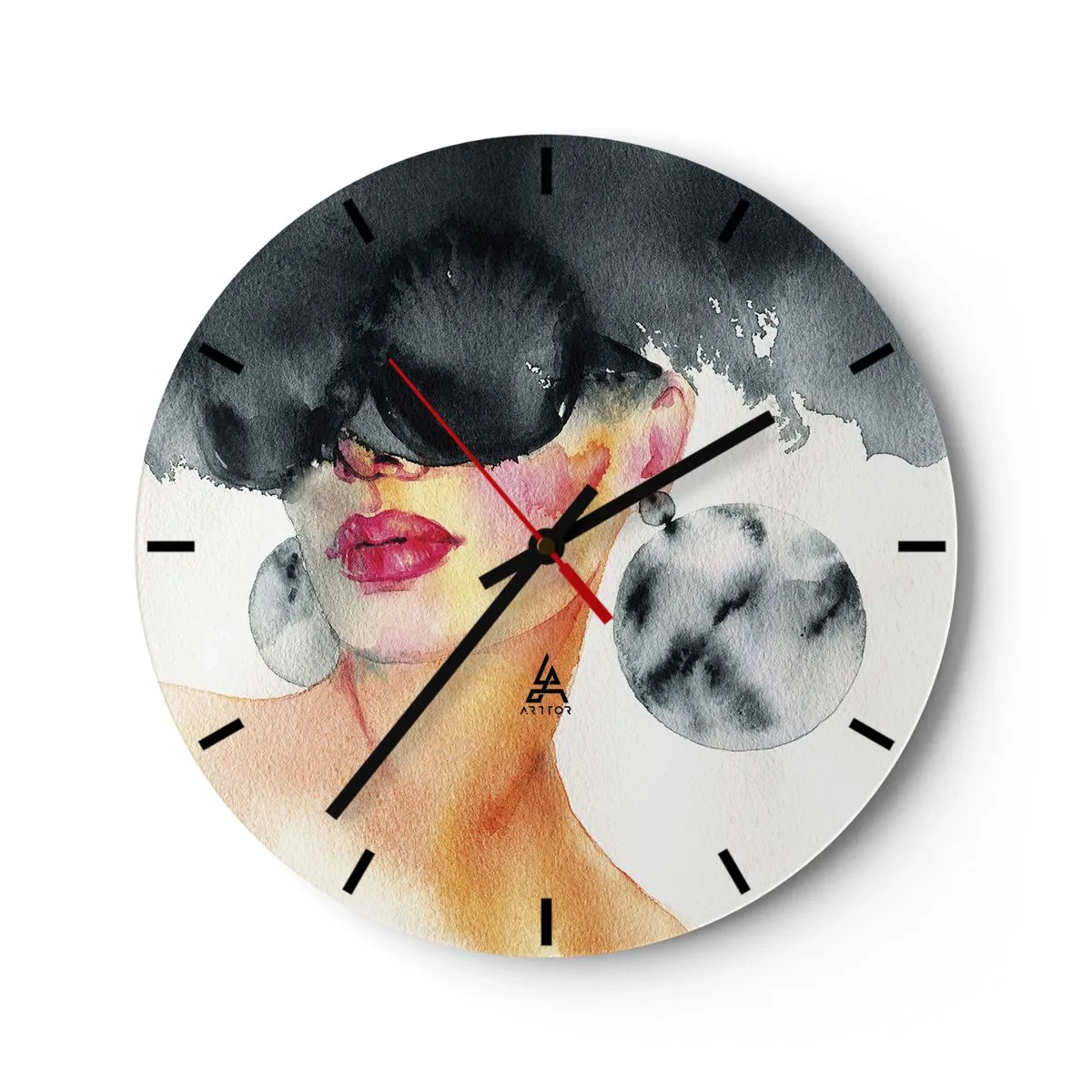 Nástenné hodiny - Portrét ženy s okuliarmi a veľkými náušnicami, akvarel - 30x30cm - Tajomstvo elegancie - Moderná nástenná dekorácia do obývacej izby, kuchyne a spálne ARTTOR