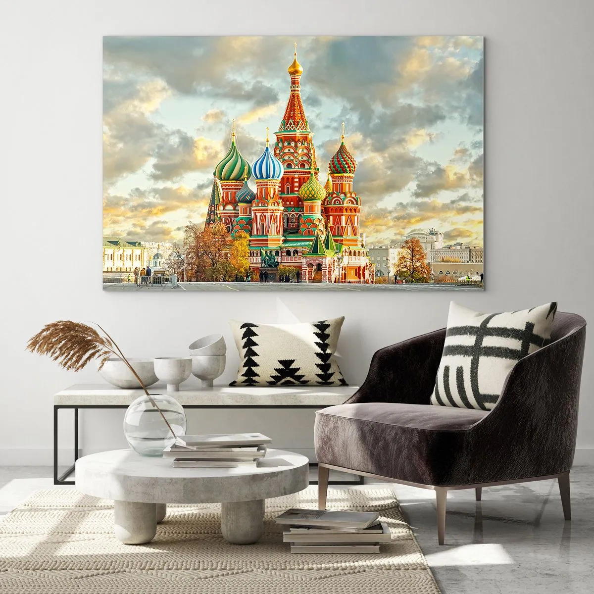 Obraz na skle - Chrám Vasilija Blaženého v Moskve proti zamračenej oblohe - 70x50cm - To by nevymyslel ani Disney - Moderná nástenná dekorácia do obývacej izby a spálne ARTTOR
