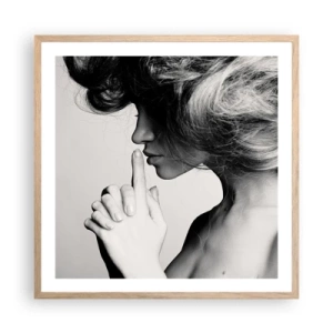 Plagát v ráme zo svetlého duba - Zahľadená do seba - 60x60 cm