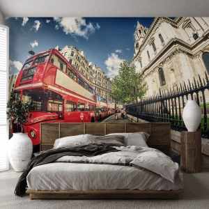 Fototapeta na mieru Premium Canvas - Londýnska ulica v sivej a červenej - Mesto, Londýn, Červený autobus