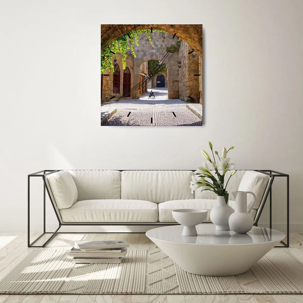 Nástenné hodiny - Čoskoro sa objaví družina - 40x40 cm