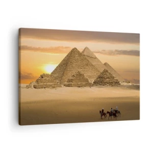 Obraz na plátne - Pyramídy v Egypte pri západe slnka s jazdcami na koňoch - 70x50cm - Bez zmien po tisíce rokov - Moderná nástenná dekorácia do obývacej izby a spálne ARTTOR
