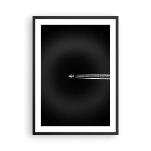 Plagát v čiernom ráme - Lietadlo letiace na čiernom pozadí a zanechávajúce za sebou kondenzačné stopy. - 50x70cm - Do inej dimenzie - Moderná nástenná dekorácia do obývacej izby a spálne ARTTOR