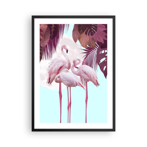 Plagát v čiernom ráme - Plameniaky na pozadí tropickej lístia a splnu - 50x70cm - Tri vtáčie grácie - Moderná nástenná dekorácia do obývacej izby a spálne ARTTOR