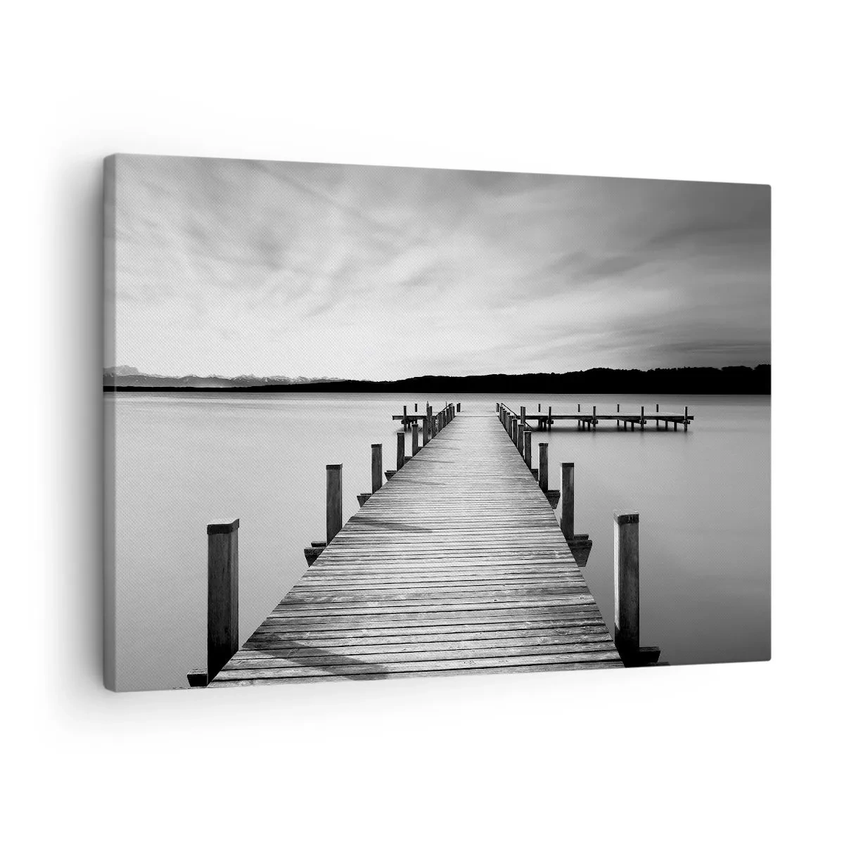 Obraz na plátne - Čiernobiele mólo na pokojnom jazere - 70x50cm - Pri napájadle – pokoji - Moderná nástenná dekorácia do obývacej izby a spálne ARTTOR