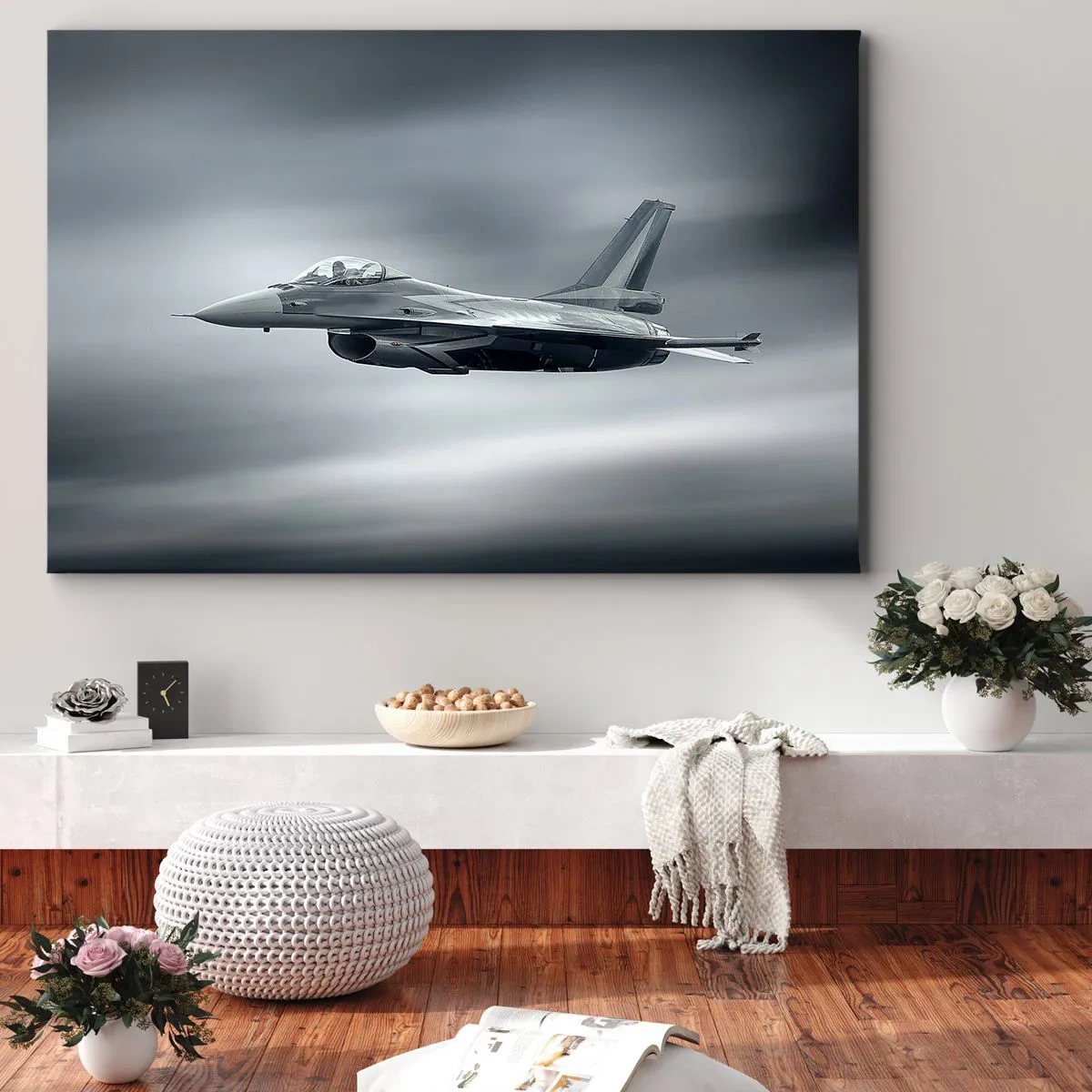 Obraz na plátne - Stíhačka za letu proti zamračenej oblohe - 70x50cm - Hodíš výzvu? - Moderná nástenná dekorácia do obývacej izby a spálne ARTTOR