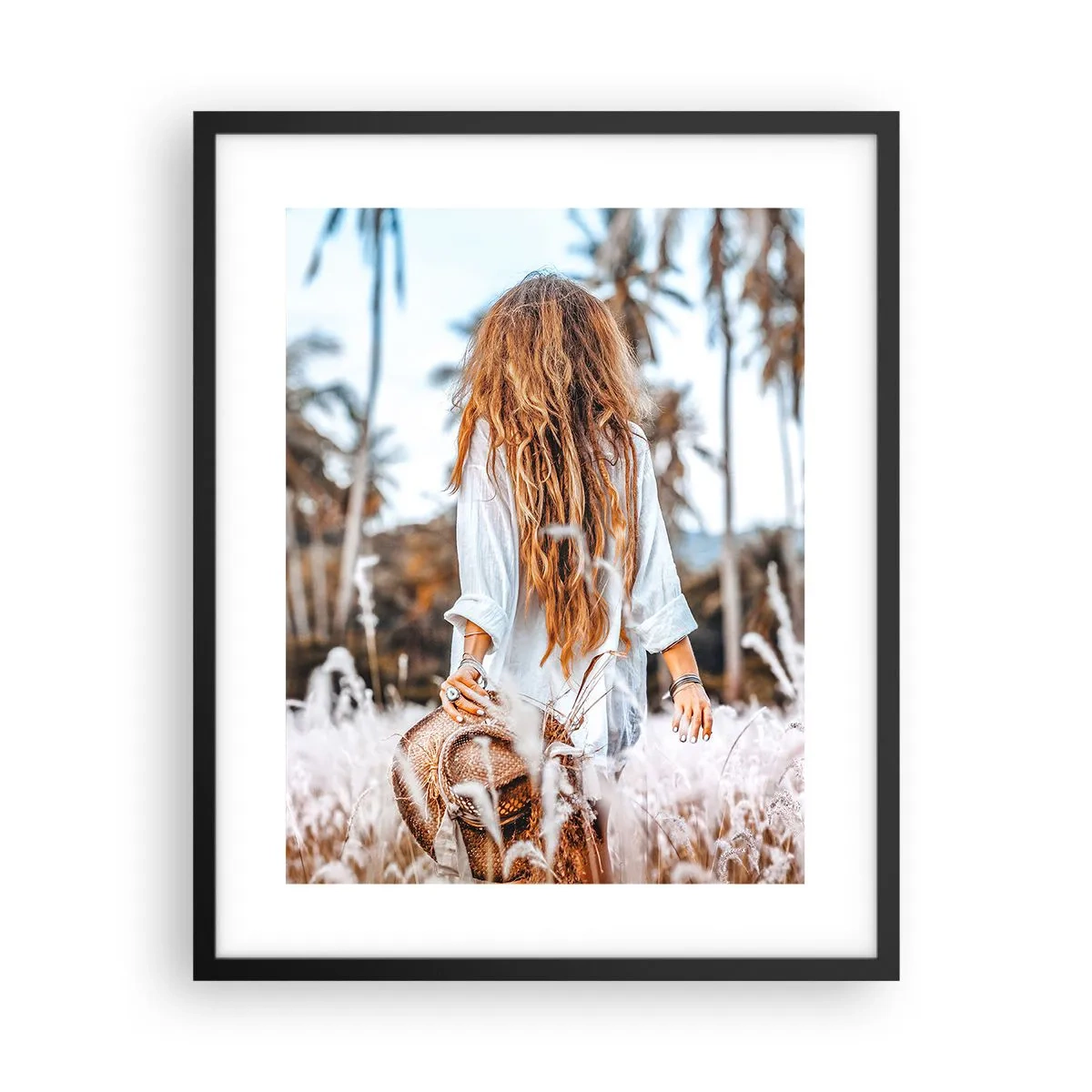 Plagát v čiernom ráme - Zrodená z trávnej páperie - 40x50 cm
