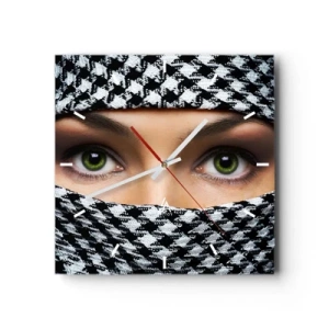 Nástenné hodiny - Portrét zahalenej zelenookej krásky - 30x30 cm