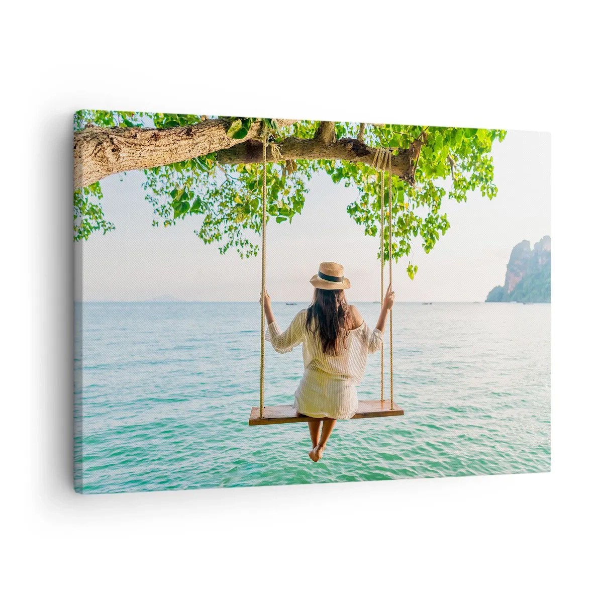 Obraz na plátne - Žena na hojdačke pri mori v tropickej krajine - 70x50cm - Život je krásny - Moderná nástenná dekorácia do obývacej izby a spálne ARTTOR