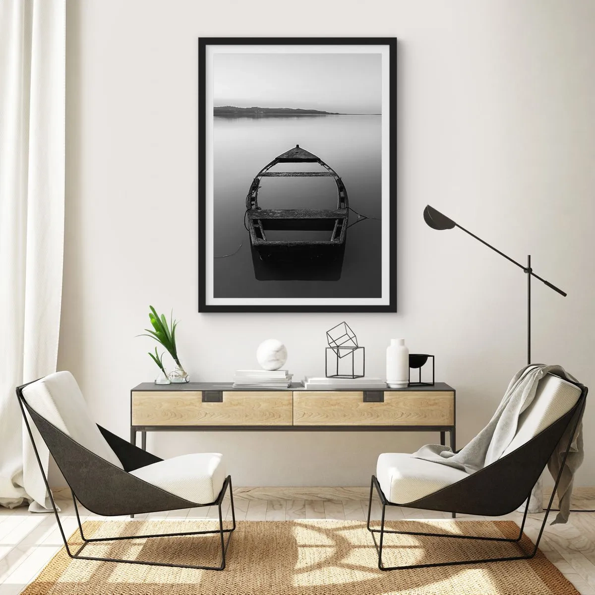 Plagát v čiernom ráme - Stará loď plávajúca na pokojnej vode - 50x70cm - Túžba a melanchólia - Moderná nástenná dekorácia do obývacej izby a spálne ARTTOR