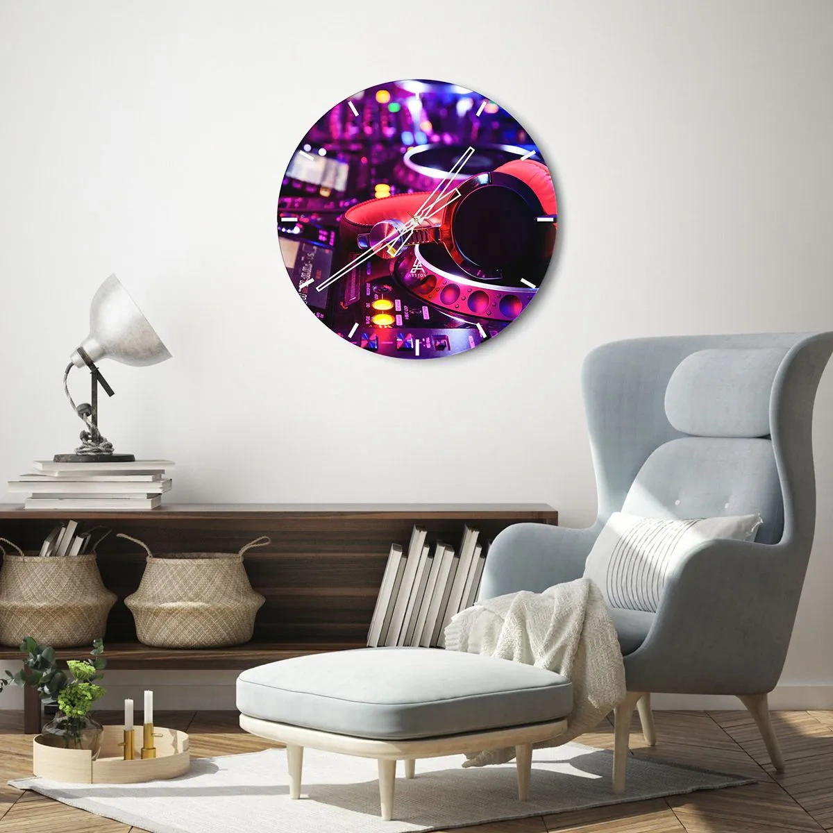 Nástenné hodiny - Než začne zábava - 30x30 cm