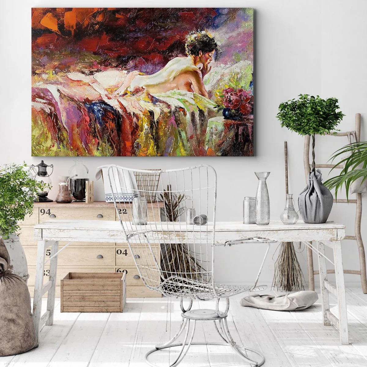 Obraz na plátne - Žena ležiaca na posteli na pozadí abstraktných farieb. - 70x50cm - Zamyslená Venuša - Moderná nástenná dekorácia do obývacej izby a spálne ARTTOR
