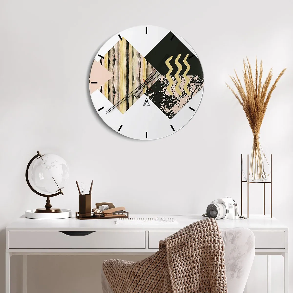 Nástenné hodiny - Abstraktný motív s geometrickými tvarmi a vzormi - 30x30cm - Nie je to tak jednoduché - Moderná nástenná dekorácia do obývacej izby, kuchyne a spálne ARTTOR