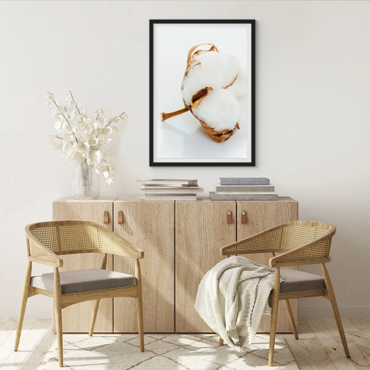 Plagát v čiernom ráme - Detailný záber na bavlníkovú vetvu s jemnými bielymi vláknami. - 50x70cm - Mäkká od prírody - Moderná nástenná dekorácia do obývacej izby a spálne ARTTOR