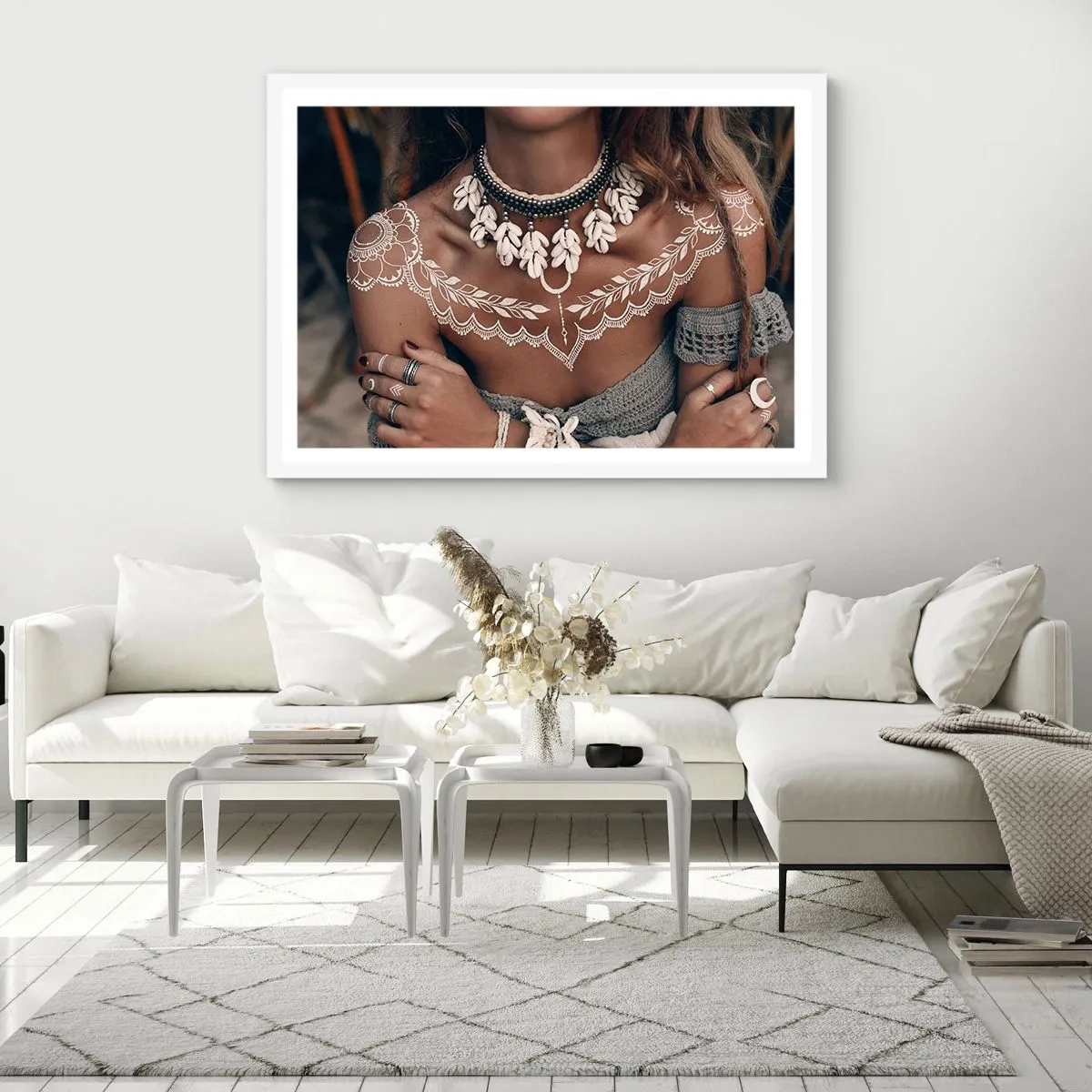 Plagát v bielom ráme - Talizmany, rituály ženskosti - 91x61 cm