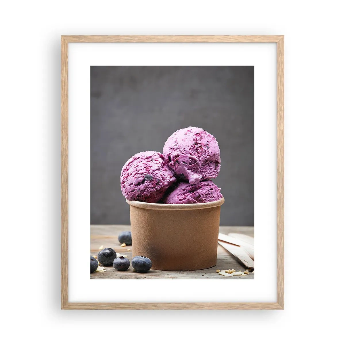 Plagát v ráme zo svetlého duba - Sladkosť a chlad - 40x50 cm